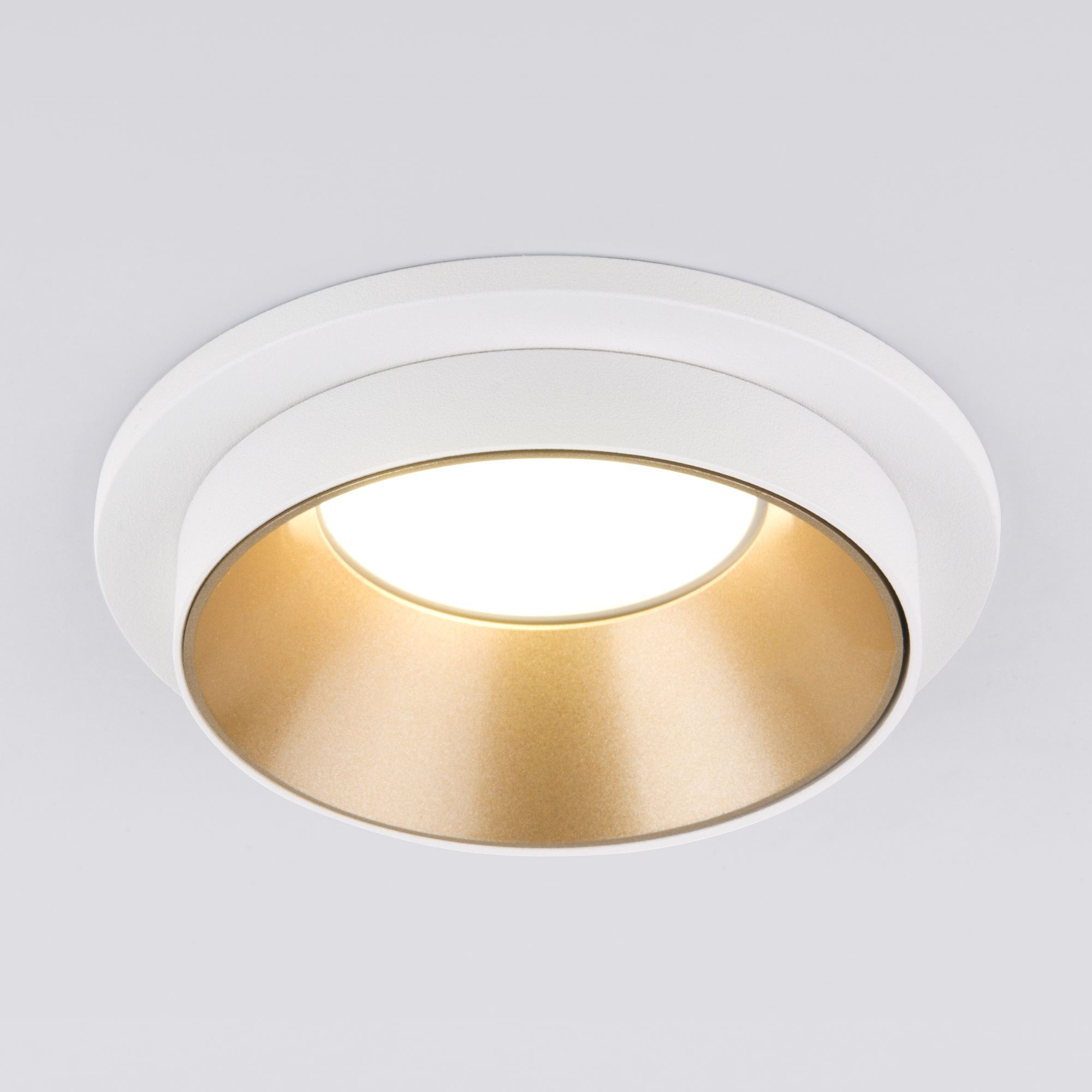 Встраиваемый точечный светильник 113 MR16 золото/белый Elektrostandard