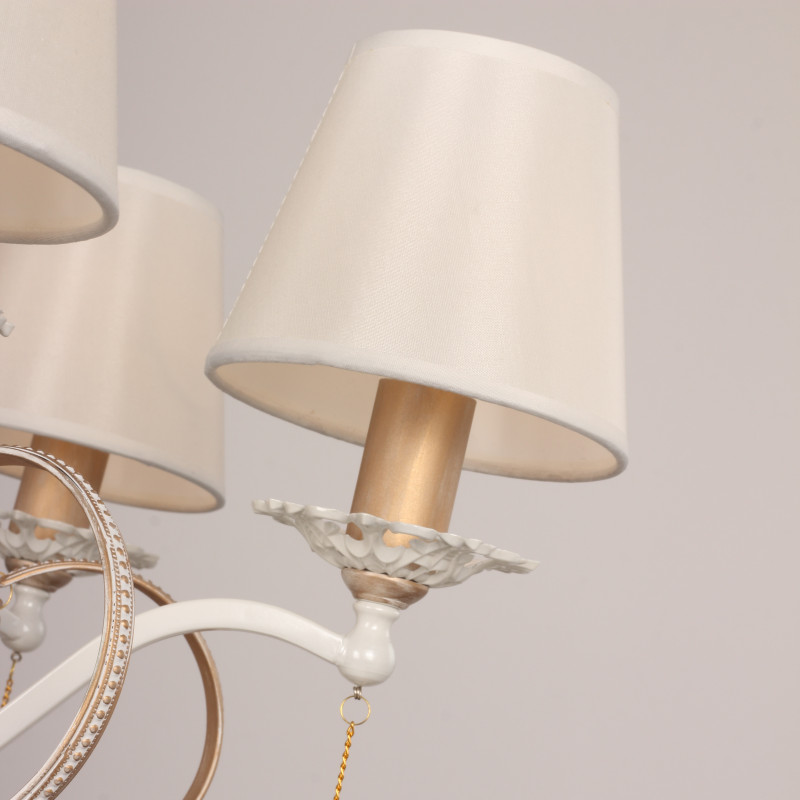 Подвесная люстра Favourite Silena 2635-8P, D800*H590/1670, каркас белого цвета и цвета - античное золото, абажуры из белой ткани, декоративные подвески в виде удлиненных стеклянных капель на золотых цепочках