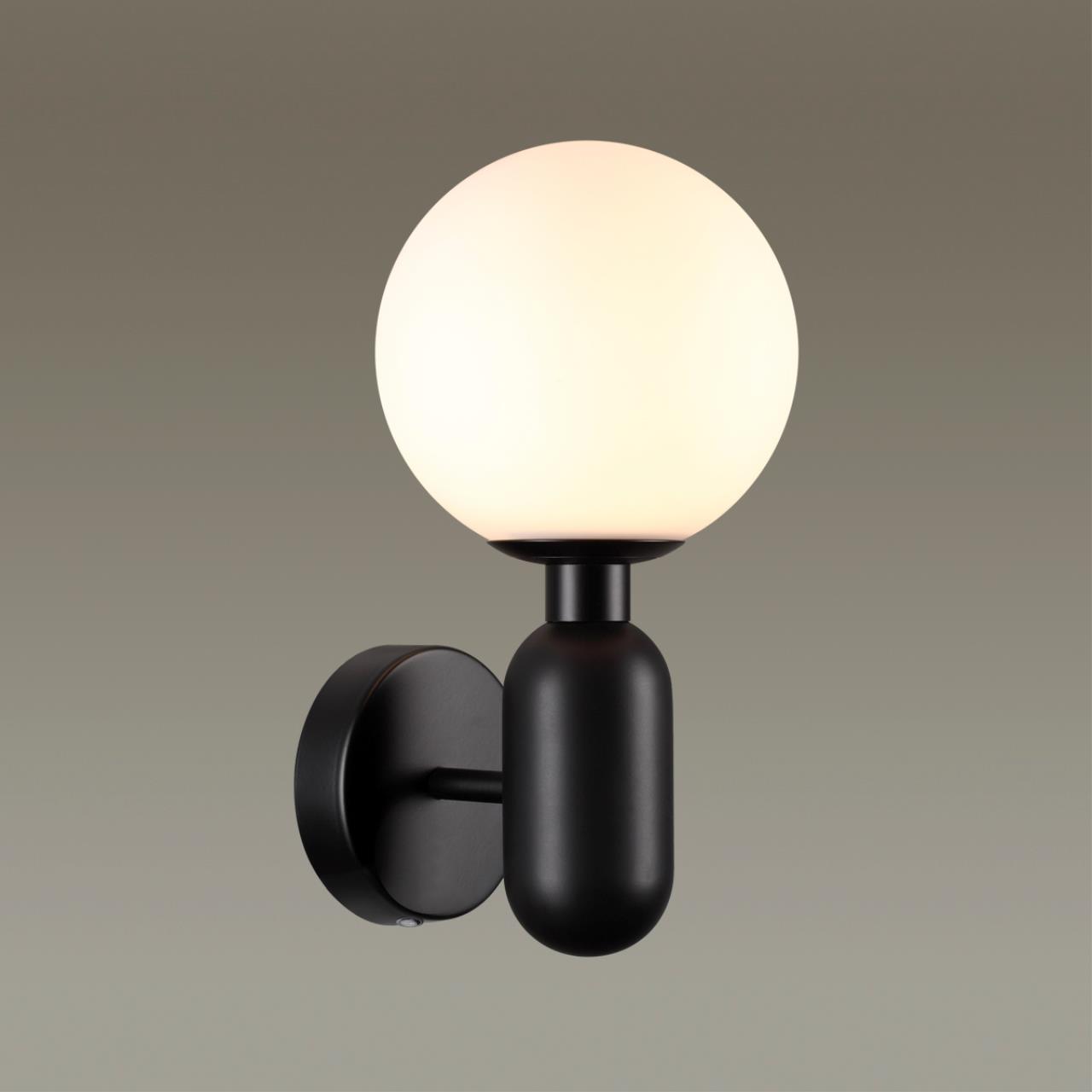 Бра Odeon Light Okia 4668/1W Черный