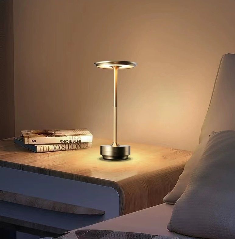 Светильник DZN-5692 БРОНЗА  D90/H175/1/LED/5W/2800-6500K фонарь с аккумулятором для пикника PICNIC 25-01