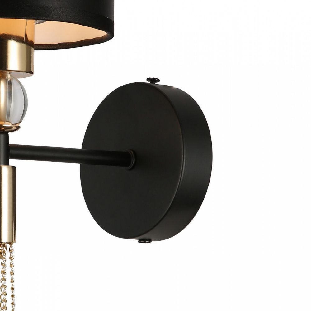 Бра F-Promo Ringed 2847-1W, D205*W140*H365, каркас черного цвета, плафоны из гладкой черной ткани, декоративные элементы и цепочки золотого цвета, стеклянный декоративный шар, хрустальные подвес