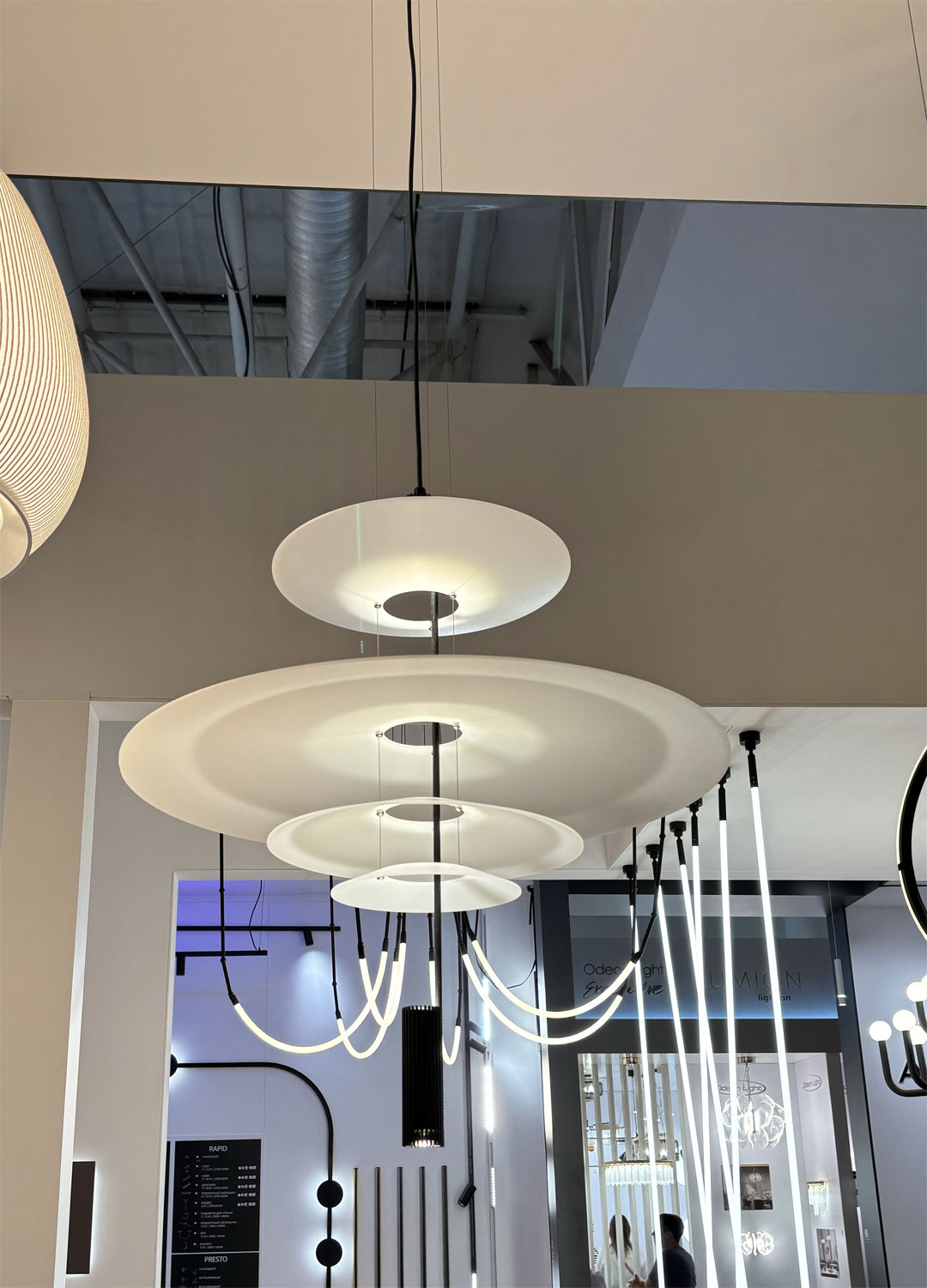 Подвесной светильник 76*68 см, 1*LED, 19W, 3000K Divinare Botticelli 1096/06 SP-21, Черный