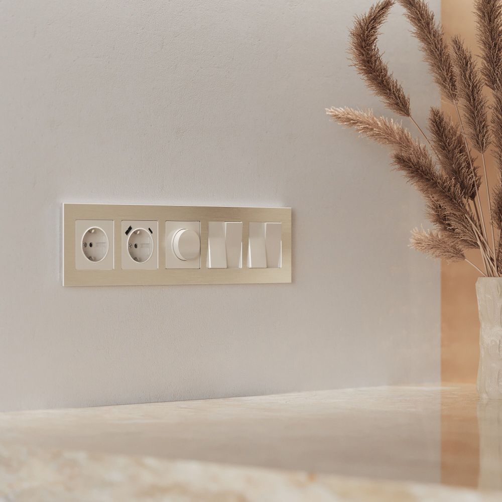 W0053511 Рамка на 5 постов  AluMax, шампань Werkel, 4690389214363