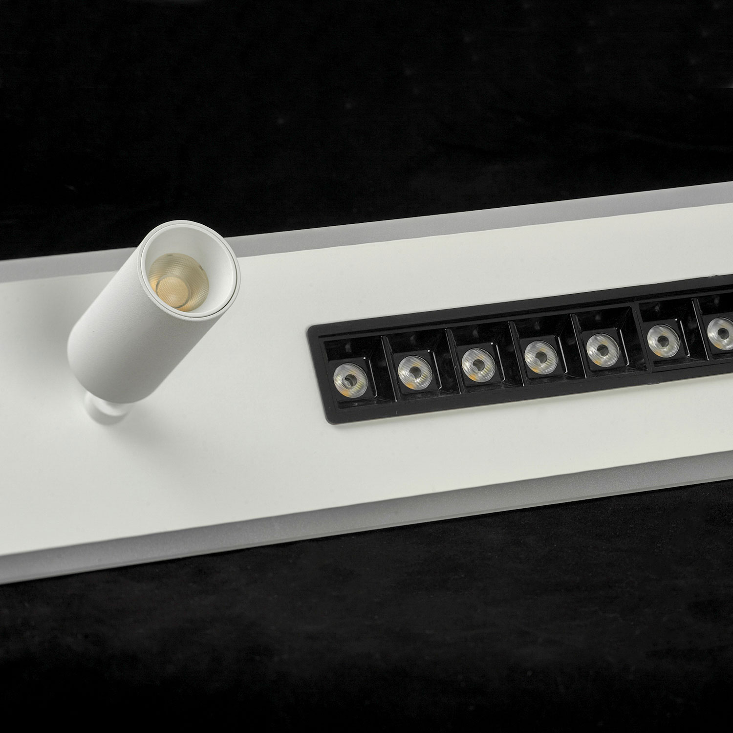 Потолочный светильник 120*12*13/17 см, 1*led*52W 4000K Lussole Harris LSP-7279 белый