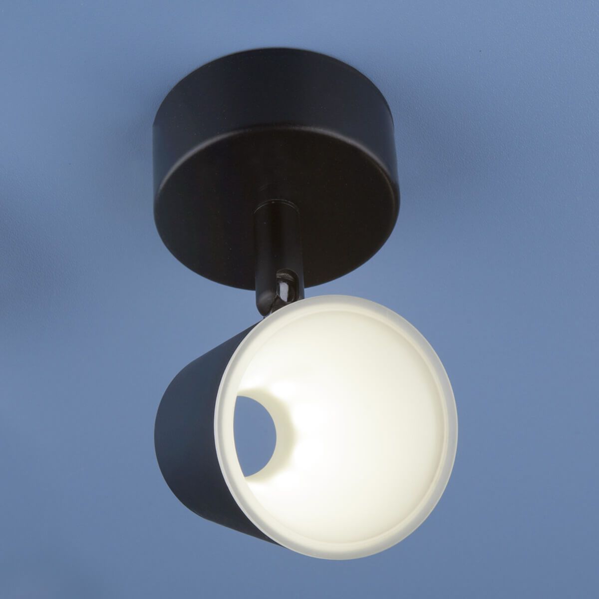 Светильник 9*7 см, LED 5W, 4000K DLR025 5W 4200K черный матовый Elektrostandard