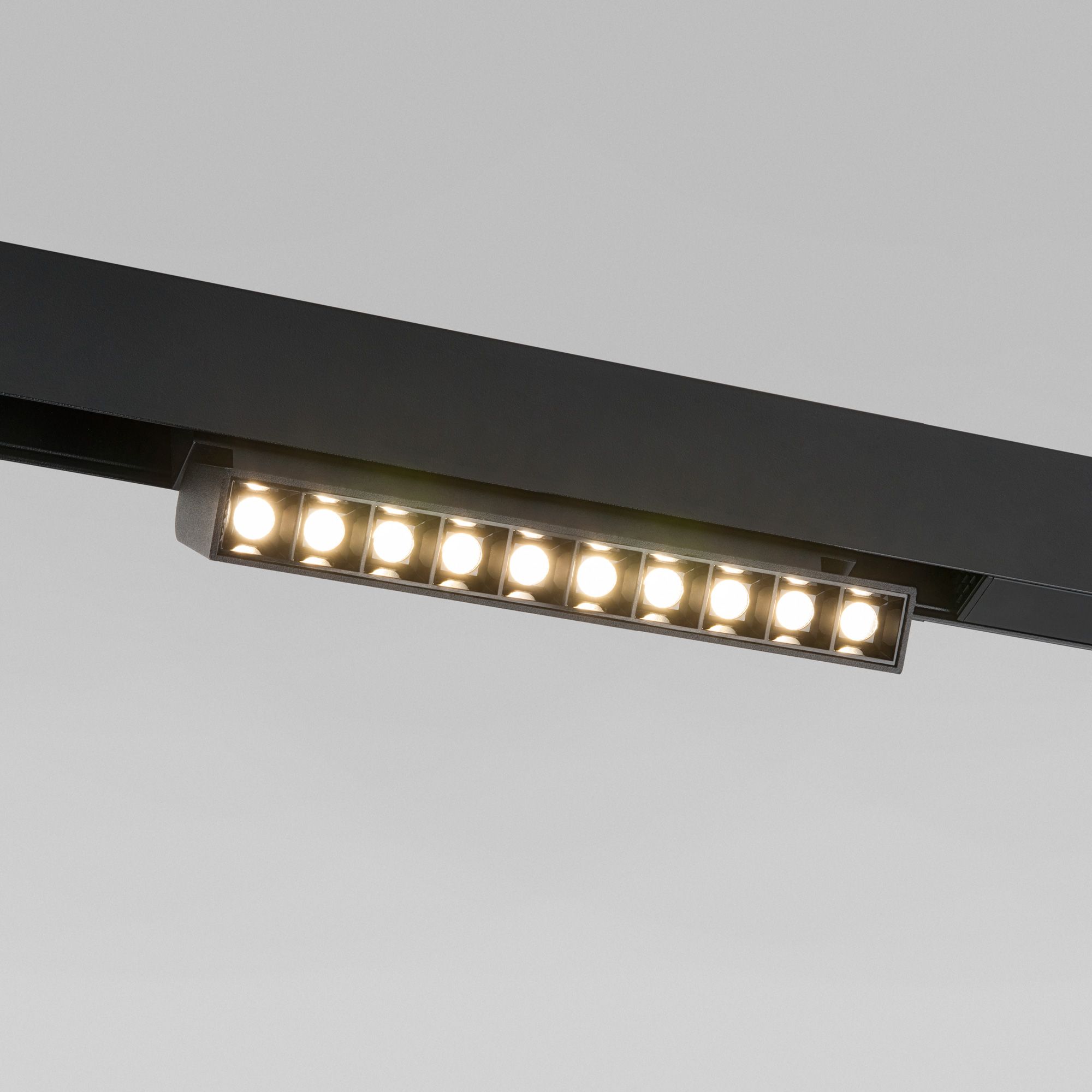 Трековый светильник Slim Magnetic HL02 12W 4200K черный 85010/01 Elektrostandard