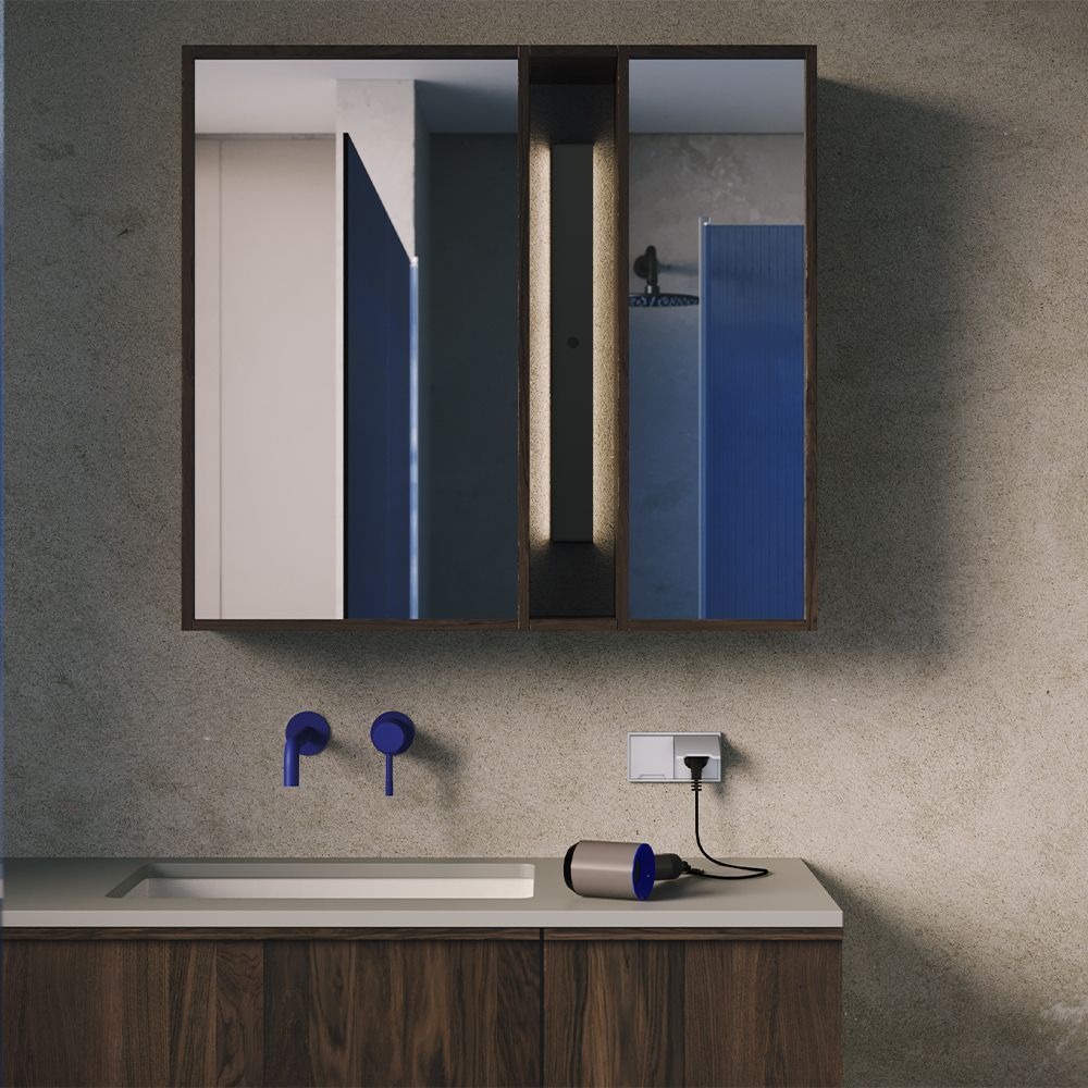 Накладка для розетки с заземлением, защитными шторками и крышкой, S70, серый Voltum VLS000816