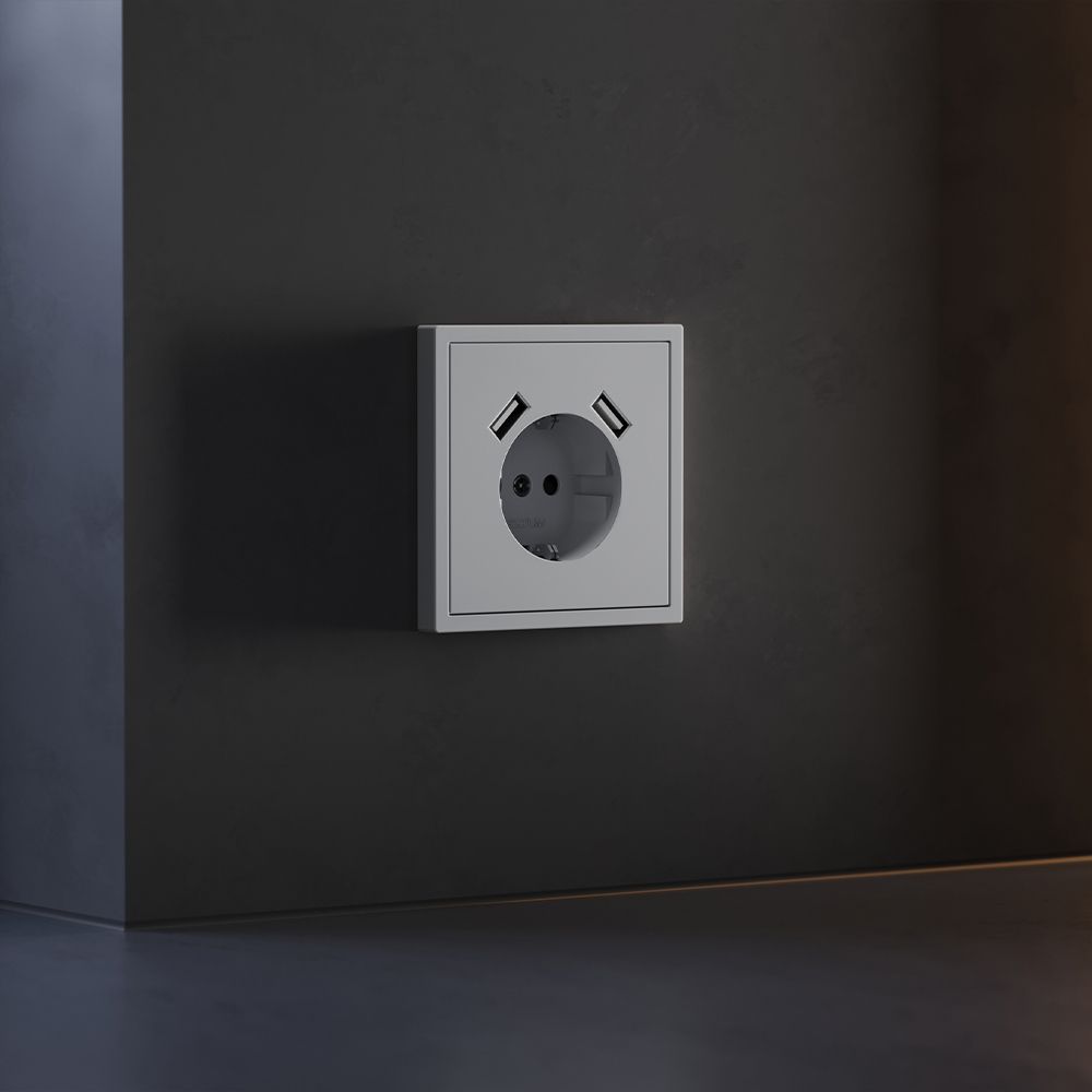 Накладка для розетки с заземлением и защитными шторками, с USB A+A, S70, серый Voltum VLS000916