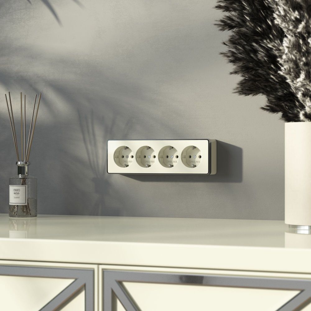 W5072204 Розетка четверная с заземлением и шторками Gallant, слоновая кость Werkel, 4690389217999