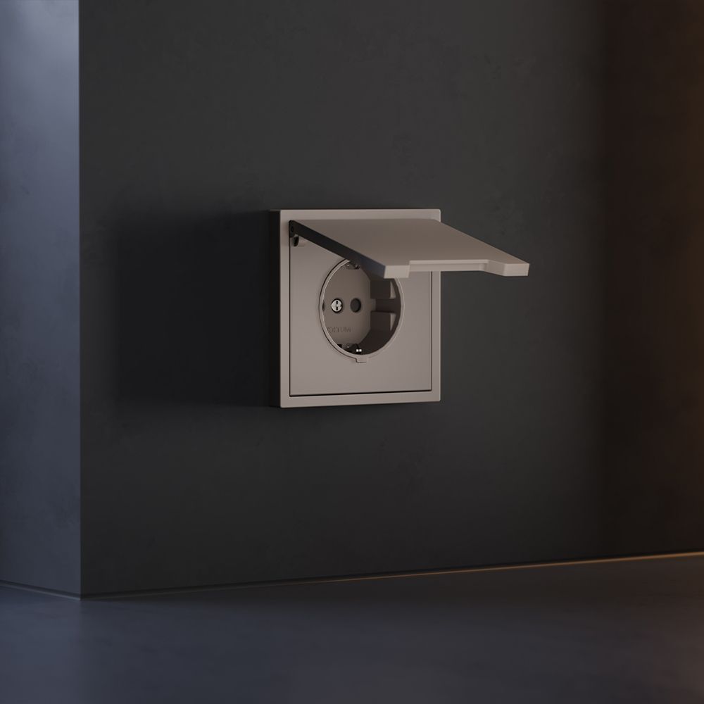 Накладка для розетки с заземлением, защитными шторками и крышкой, S70, капучино Voltum VLS000814