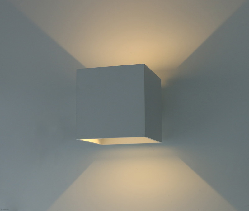 Настенный светильник Arte Lamp A1414AL-WH