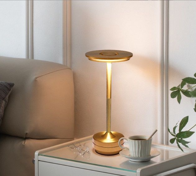 Светильник DZN-5692 БРОНЗА  D90/H175/1/LED/5W/2800-6500K фонарь с аккумулятором для пикника PICNIC 25-01