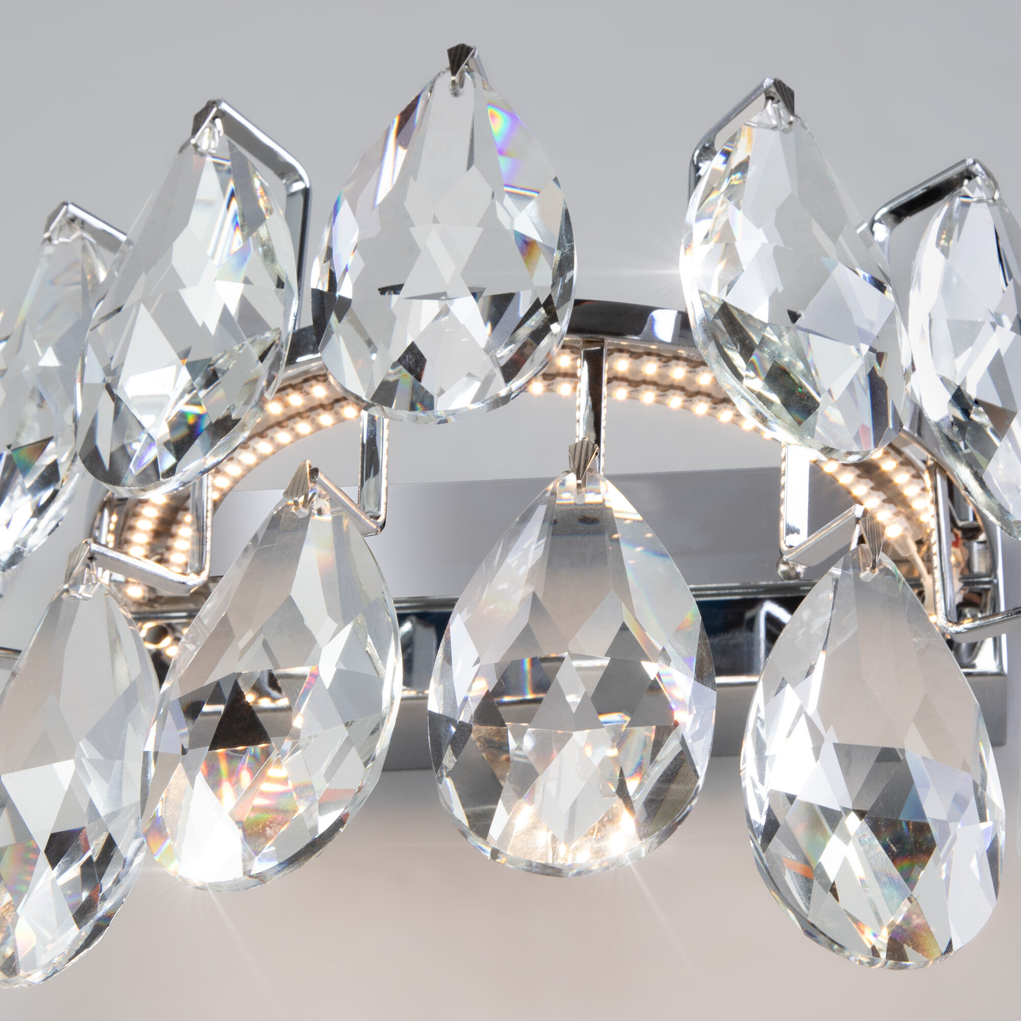 Бра с хрусталем 27*17,5*19 см, *LED, 8W, 3000;4000;6000 Bogate's Marvel 437/1, хром