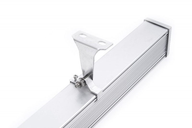 Светодиодный линейный прожектор, 18LED 6400К, 1000*46*46mm, 18W 85-265V, IP65, LL-889 Feron 32200
