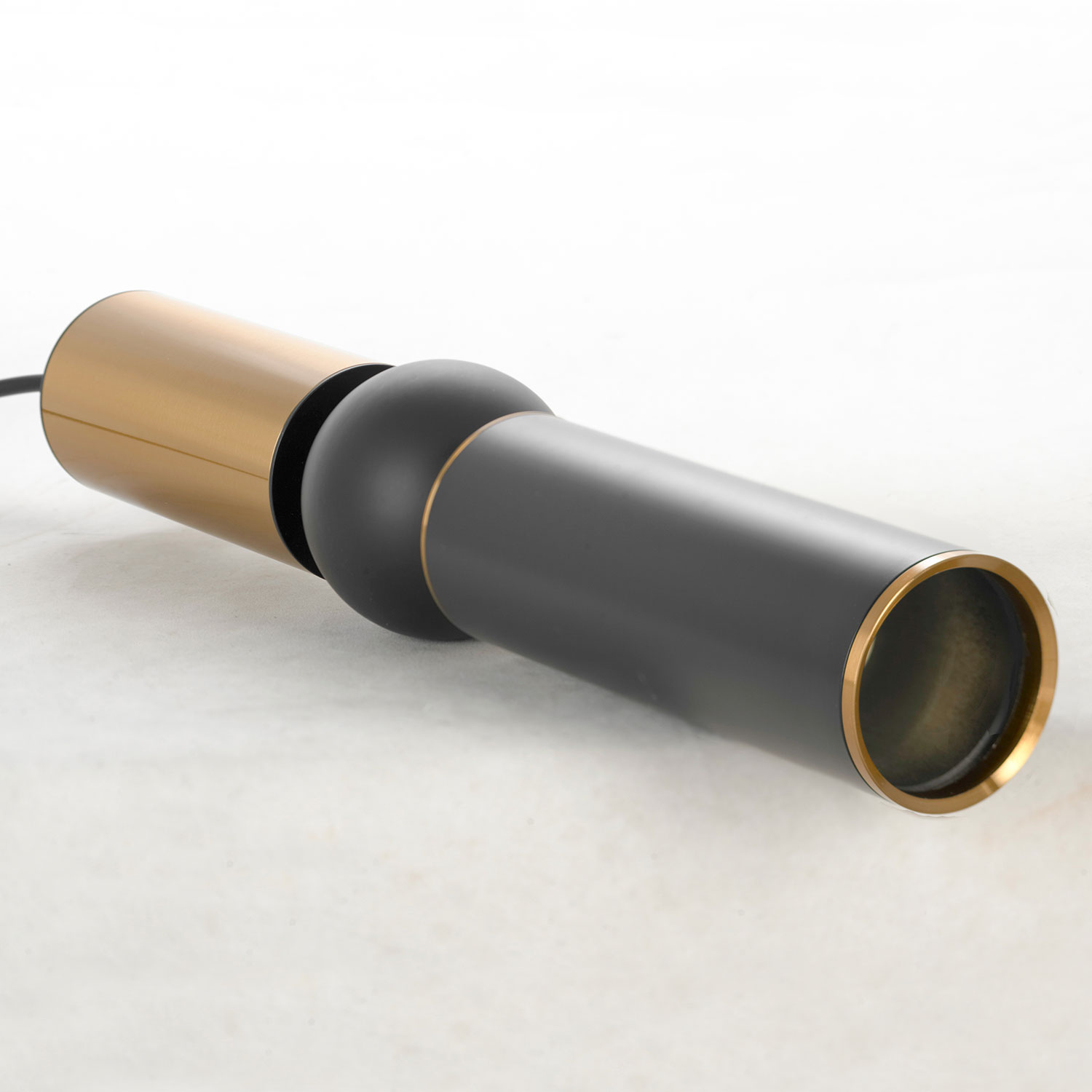 Подвесной светильник Lussole LSP-8571, 6*40 см, черный
