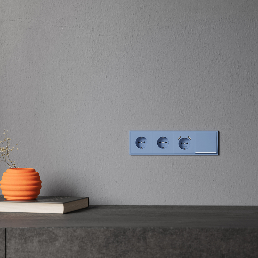 Накладка для розетки с заземлением и защитными шторками, S70, деним Voltum VLS000715