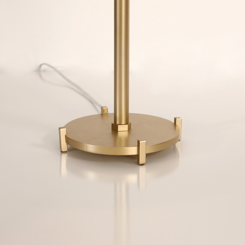 Настольная лампа Favourite Mateo 2634-1T, D270*H570, золотой каркас, плафон из белой ткани с золотой лентой