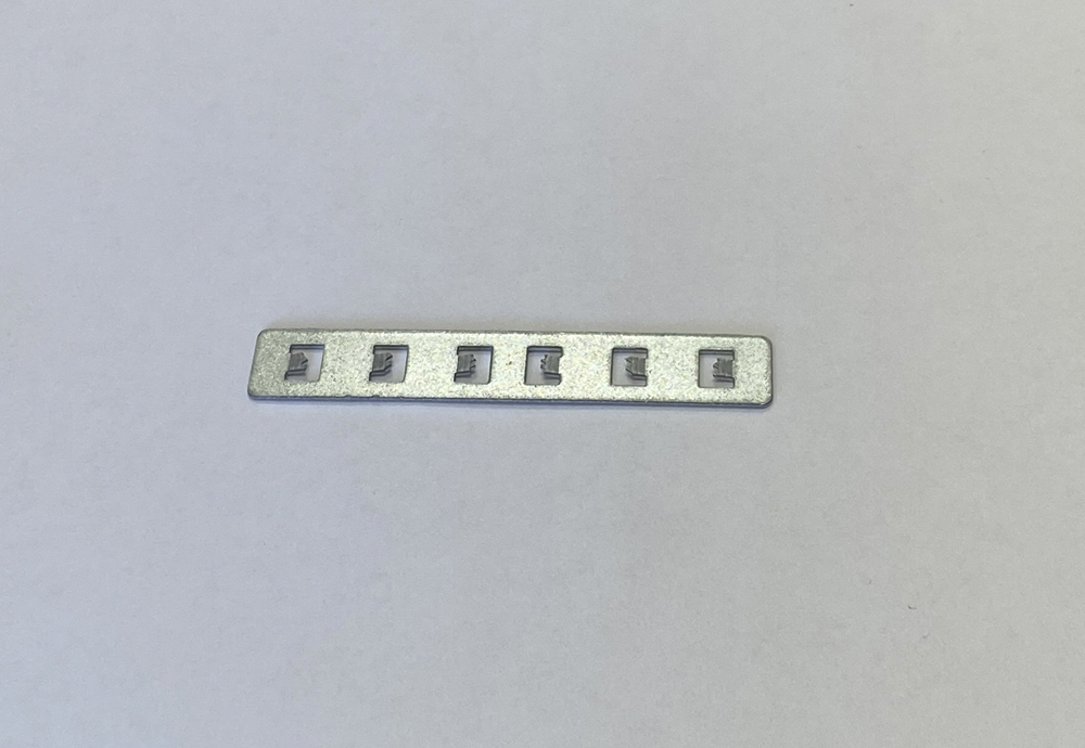 Планка соединительная для встраиваемого магнитного шинопровода 7*1 см, Crystal Lux CLT 0.223 04 Серебристый