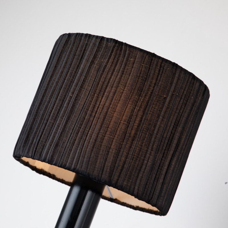 Бра Favourite Graph 2965-1W, D230*W150*H460, каркас матового черного цвета, плафон из черной органзы, декоративный элемент из хрусталя серо-дымчатого цвета