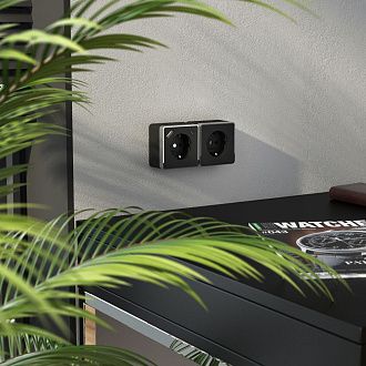 W5071735 Розетка с заземлением, шторками и USB тип A+C Gallant, чёрный хром Werkel, 4690389179655