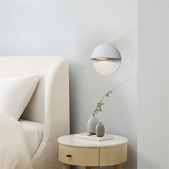 Уличный настенный светодиодный светильник Maytoni Mezzo O033WL-L3W3K, 3W LED, 3000K, белый