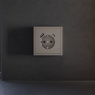 Накладка для розетки с заземлением и защитными шторками, с USB A+C, S70, капучино Voltum VLS001014