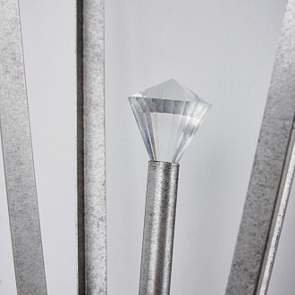 Бра Favourite Lampion 4002-1W, D185*W160*H525, вытянутый античного серебра, грани декоративного хрустального элемента эффектно переливаются в лучах света, лампу GU10 можно менять