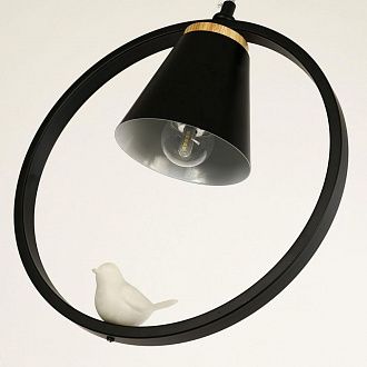 Подвес F-Promo Uccello 2938-1P, W300*H325/1325, каркас матового черного цвета, декоративные вставки из светлого дерева, декоративный элемент в виде белой акриловой птицы