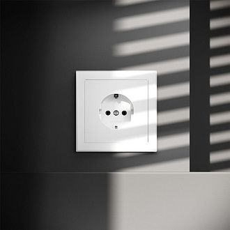 Розетка встраиваемая Voltum S70 с заземлением 16А, белый матовый пластик Soft touch VLS040102