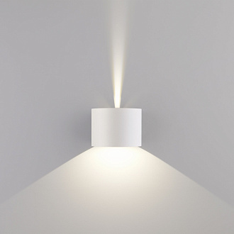 Уличное бра 7W, 4000К Blade белое 1518 TECHNO LED Elektrostandard