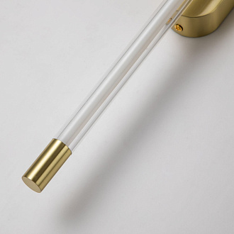 Бра Favourite Arrow 4049-1W, D60*W50*H600, каркас светильника цвета золота, рассеиватель из белого акрила