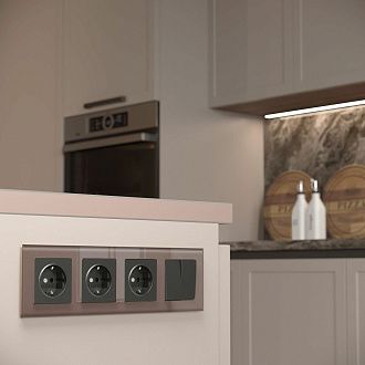 W0041142/ Рамка на 4 поста Favorit (латте, стекло) Werkel 4690389183454