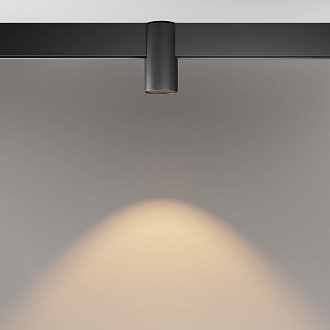 Светильник на шине 5,3*5,3*10,4 см, LED, 7W, 3000К, Maytoni Technical ALFA TR122-2-7W3K-B черный