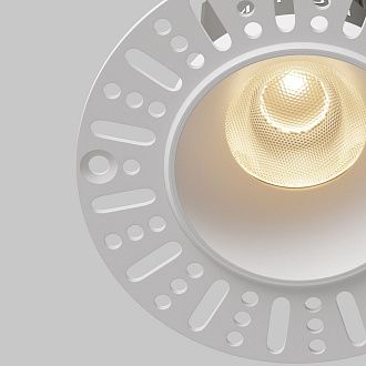 Встраиваемый светильник 9*8 см, вр 6 см, *LED*9W, 3000K, Maytoni Dip DL124-10W-3K-TRS-W, Белый