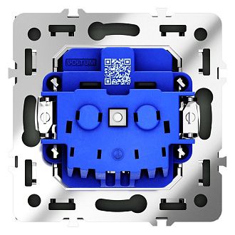 Розетка встраиваемая Voltum S70 с заземлением и защитными шторками, 16А, титан пластик Soft touch VLS040206