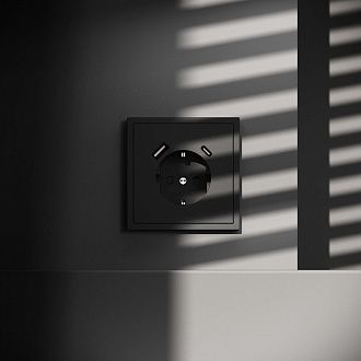 Розетка встраиваемая Voltum S70 с заземлением и защитными шторками, 16А, с USB, A+С, черный матовый пластик Soft touch VLS040508