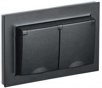 BRITE Розетка двойная с заземлением с защитными шторками и крышкой 16А в сборе IP44 РСбш12-3-44-БрЧ черный