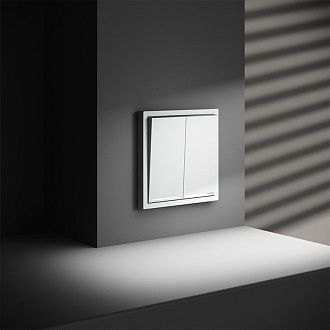 Проходной переключатель встраиваемый Voltum S70 двухклавишный с подсветкой 10А, белый матовый пластик Soft touch VLS020402