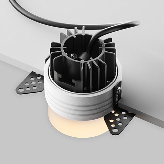 Встраиваемый светильник 7,8*7,8*8,5 см LED, 12W, 3000К, Maytoni Technical nude DL065-12W3K-TRS-W белый, вр 8 см