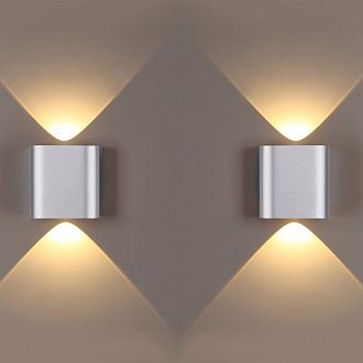 Настенный светодиодный светильник Odeon Light Magnum 4213/2WL, 2W LED, 3000K, серебро