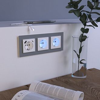 W0031115/ Рамка на 3 поста Favorit (серый,стекло) Werkel 4690389159824