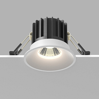 Встраиваемый светильник 8*8*6 см, LED, 12W, 4000К, Maytoni Technical ROUND DL058-12W4K-W белый, вр 7,5 см
