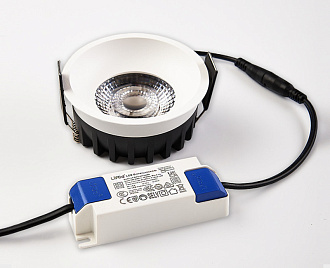 Встраиваемый светильник 9,5*4,5 см, ITALLINE IT08-8032 white 3000K, вр 9,4 см