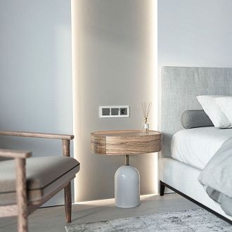 W0031101/ Рамка на 3 поста Favorit (белый,стекло) Werkel 4690389159749