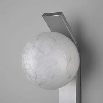 Настенный светильник с плафоном Eurosvet Luxor 40019/1 серебро