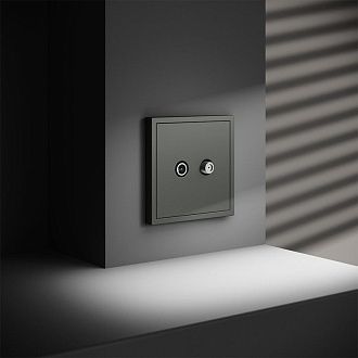 Розетка телевизионнная встраиваемая Voltum S70 оконечная TV+SAT, титан пластик Soft touch VLS060406