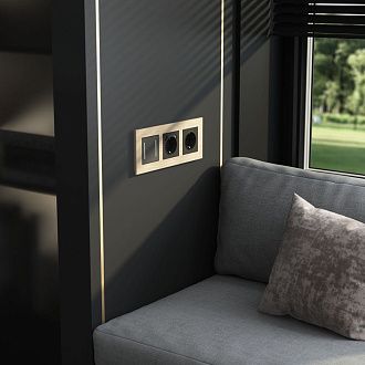 W0033511 Рамка на 3 поста  AluMax, шампань Werkel, 4690389204081