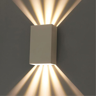 Настенный светильник 9,5*5*15 см, 2*LED*5W 4200K Arte Lamp Algol A5640AL-2WH белый