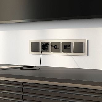 W0053111 Рамка на 5 постов Senso, шампань, стекло soft-touch Werkel, 4690389214295