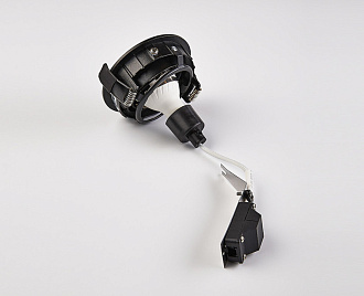 Встраиваемый светильник Italline DE 200 black, черный, вр 9,8 см